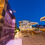 Clio Hotel