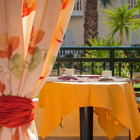 Clio 3* アリケス