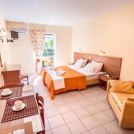 Clio Hotel 3*